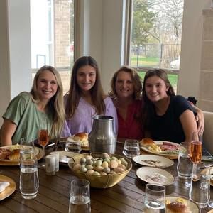 Meet your Posher, Dianna